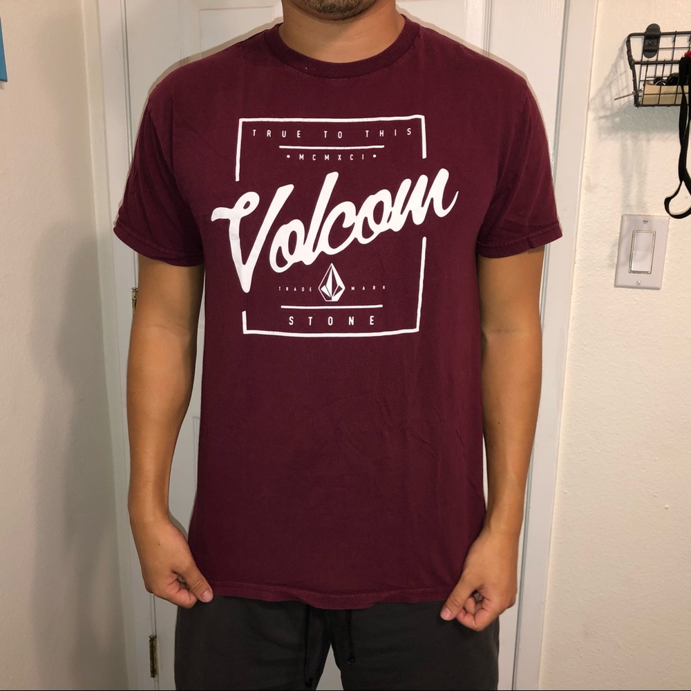 Men’s Volcom tee